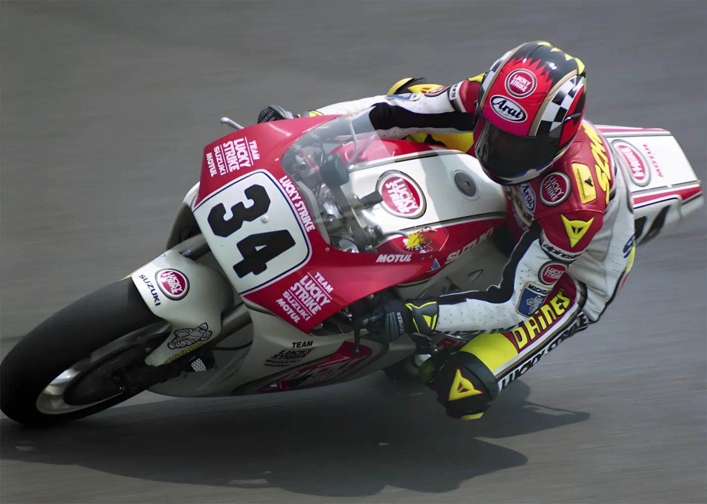 Kevin Schwantz on Suzuki RGV500 demonstrating aggressive riding style and mental focus during 1993 championship season